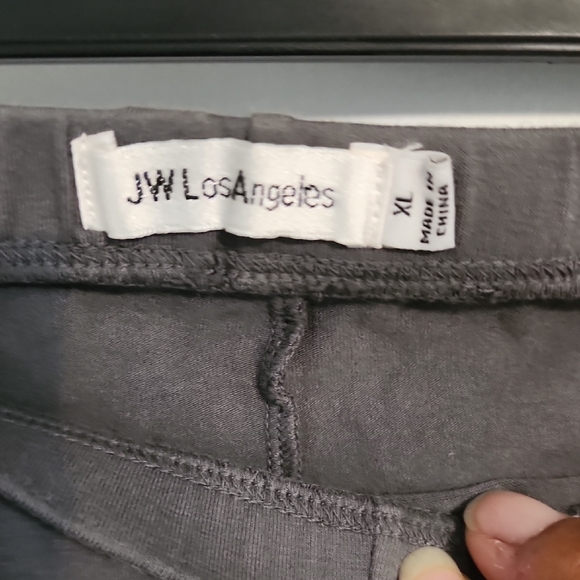 Johnny Was Gray Floral Embroirded Leggings - Picture 2 of 8